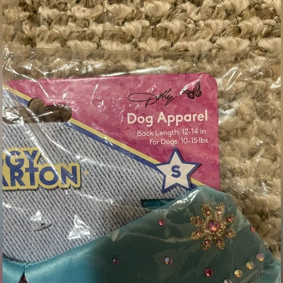 Small Dog clothes and toys - Doggy Parton by Dolly Parton - Picture 14 of 16